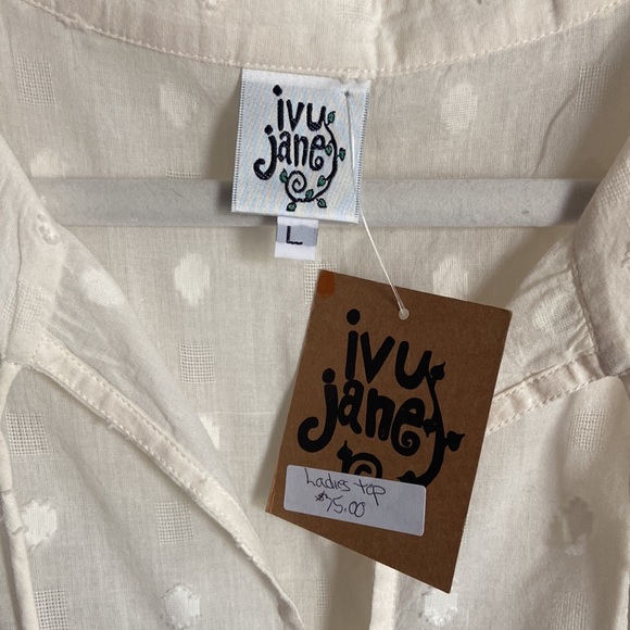 NWT IVY JANE EMBROIDERED TOP - Picture 3 of 3